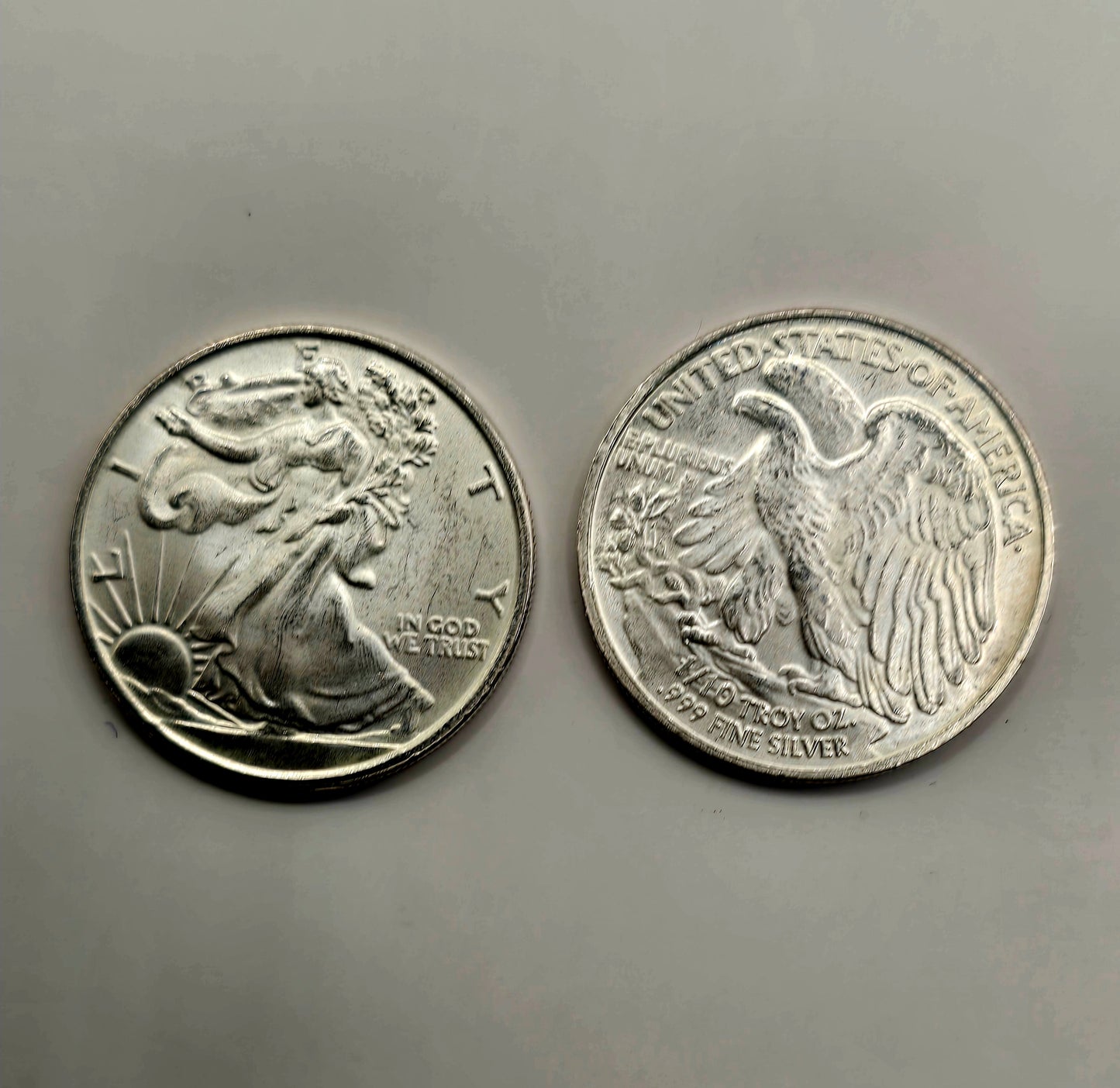 1/10oz silver round