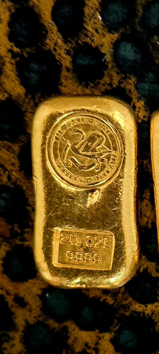 Vintage Perth Mint 2.5oz gold bar (bank deposit only)