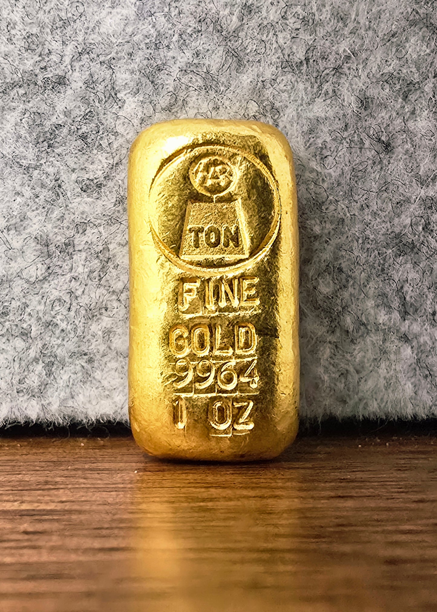 1oz vintage gold Harrington bar 9964 purity full stamping (bank deposit only)
