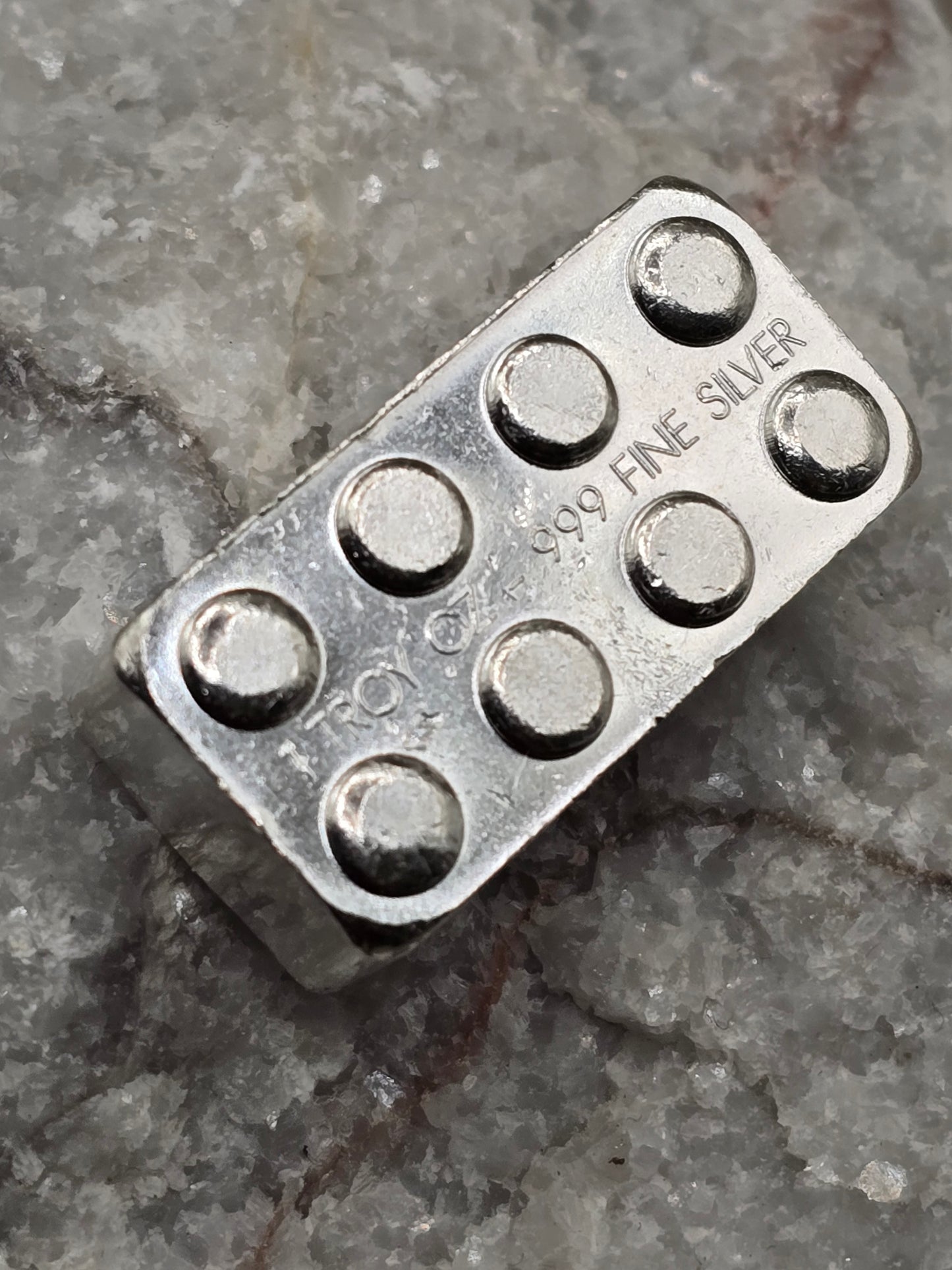 1oz silver stackable building block ("lego" like)