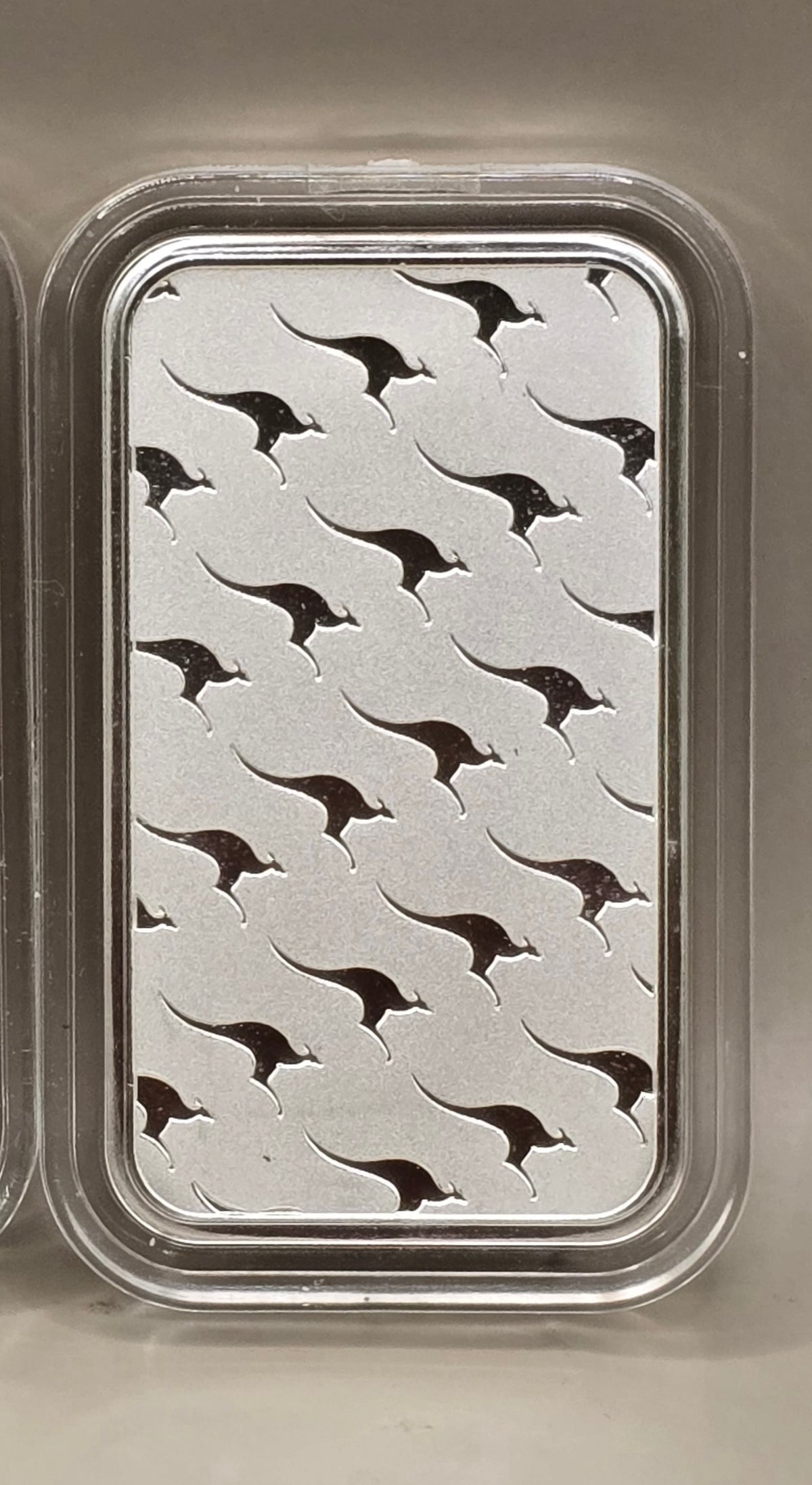 1oz silver kangaroo bar Perth Mint in capsule